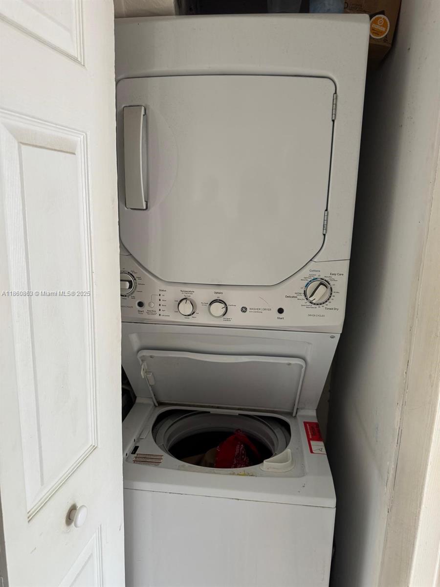 UNIVERSITY TRAIL CONDO - Residential