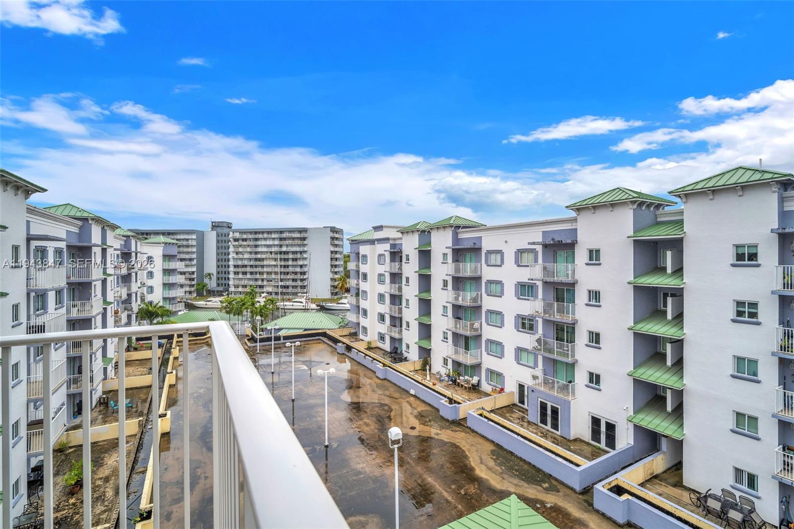 RIVER RUN SOUTH CONDO - Residential