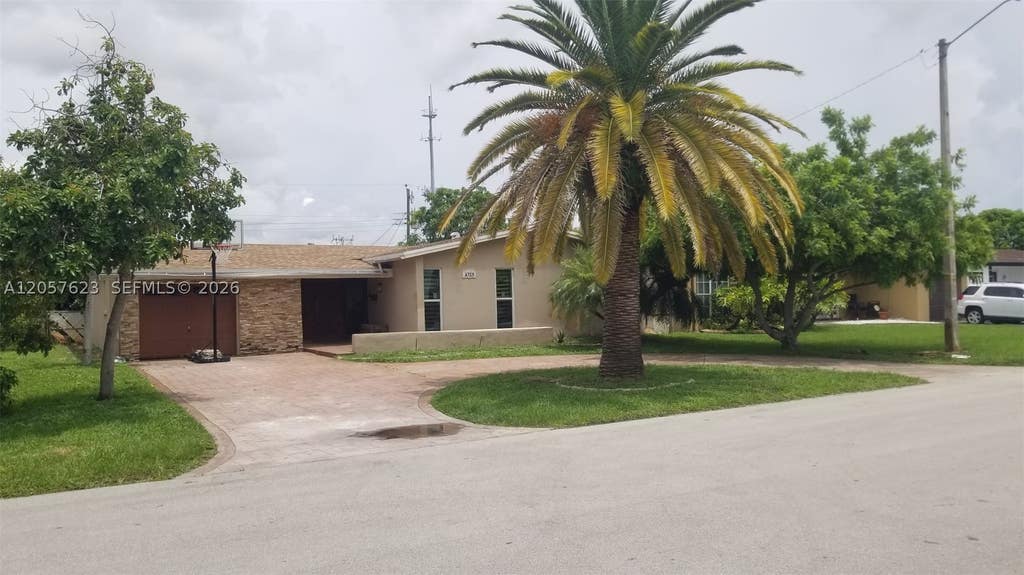 Photo of 6729 Arbor Dr, Miramar, FL 33023 (MLS # A12057623)