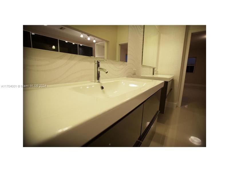 CAPTIVA CONDO A - Residential Lease