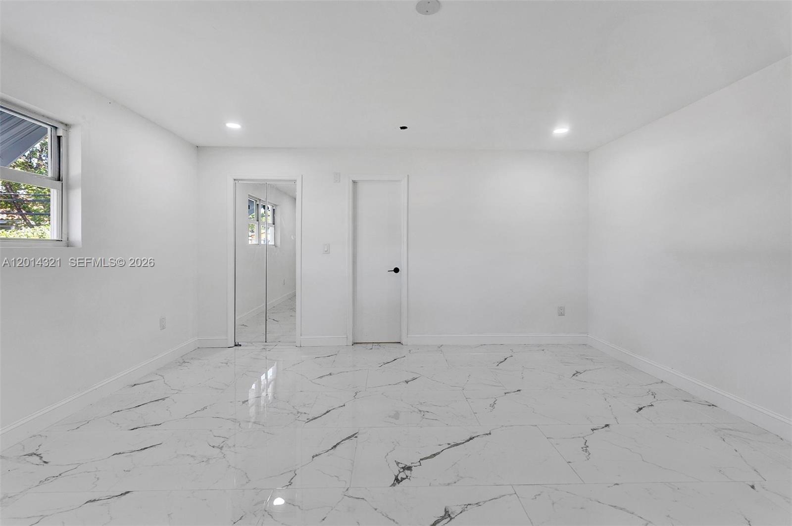 NORTH DADE COUNTRY CLUB V - Residential