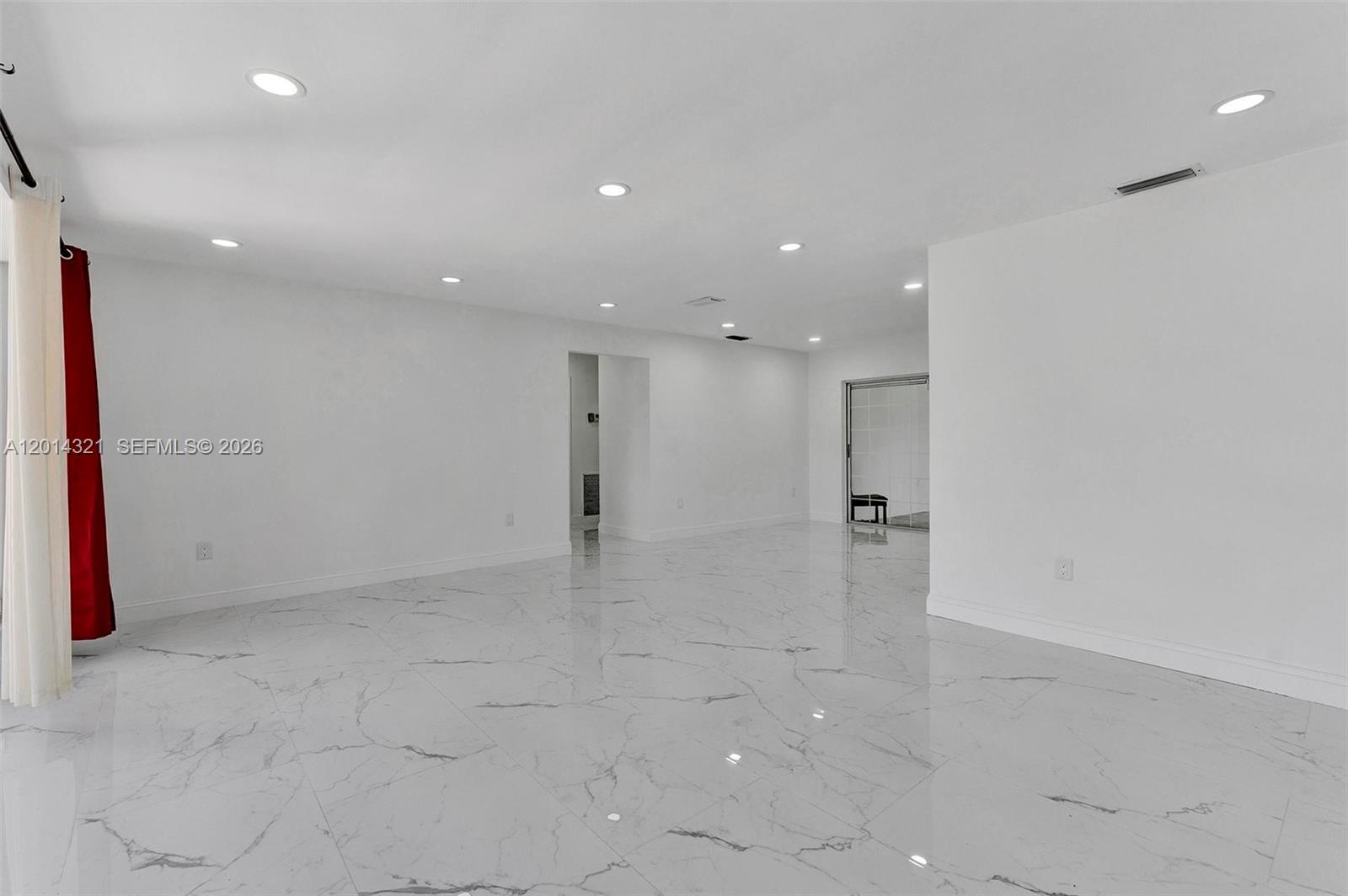 NORTH DADE COUNTRY CLUB V - Residential