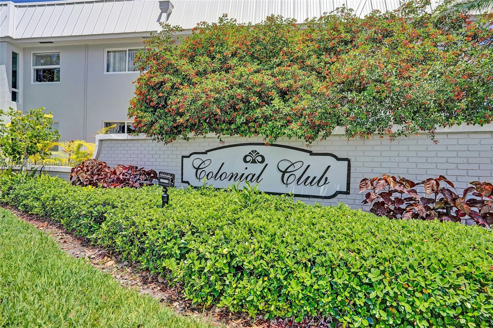 COLONIAL CLUB CONDO SEC 1 - Residential