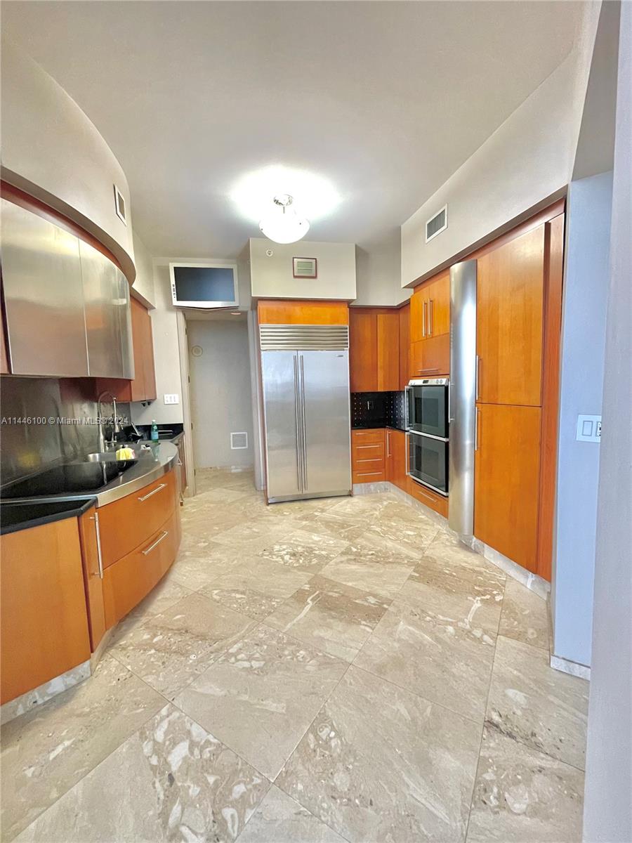 TRUMP PALACE CONDO - Residential