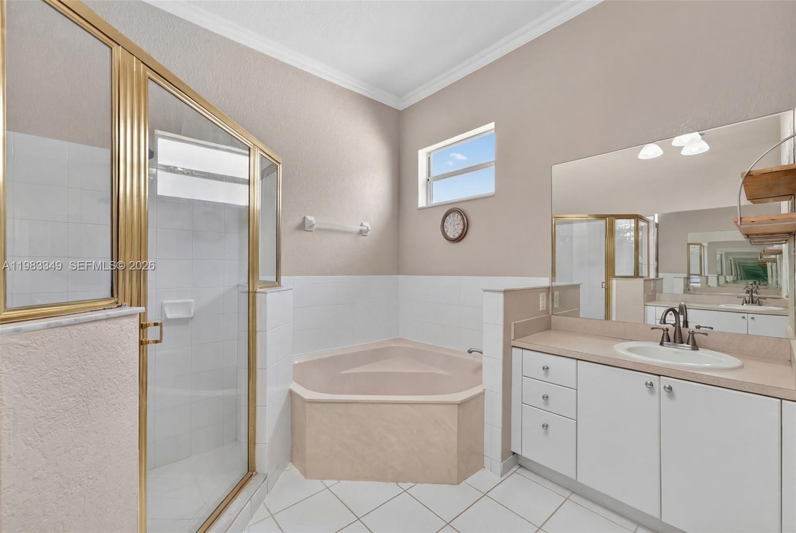 KEYS-GATE NO 3 - Residential