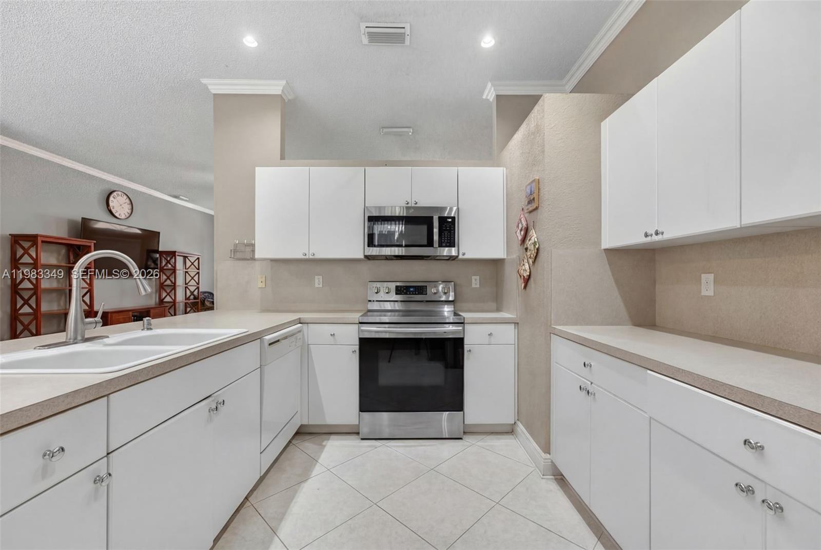 KEYS-GATE NO 3 - Residential