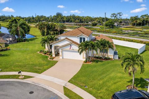 112 CAMELOT CT Royal Palm Beach FL 33411