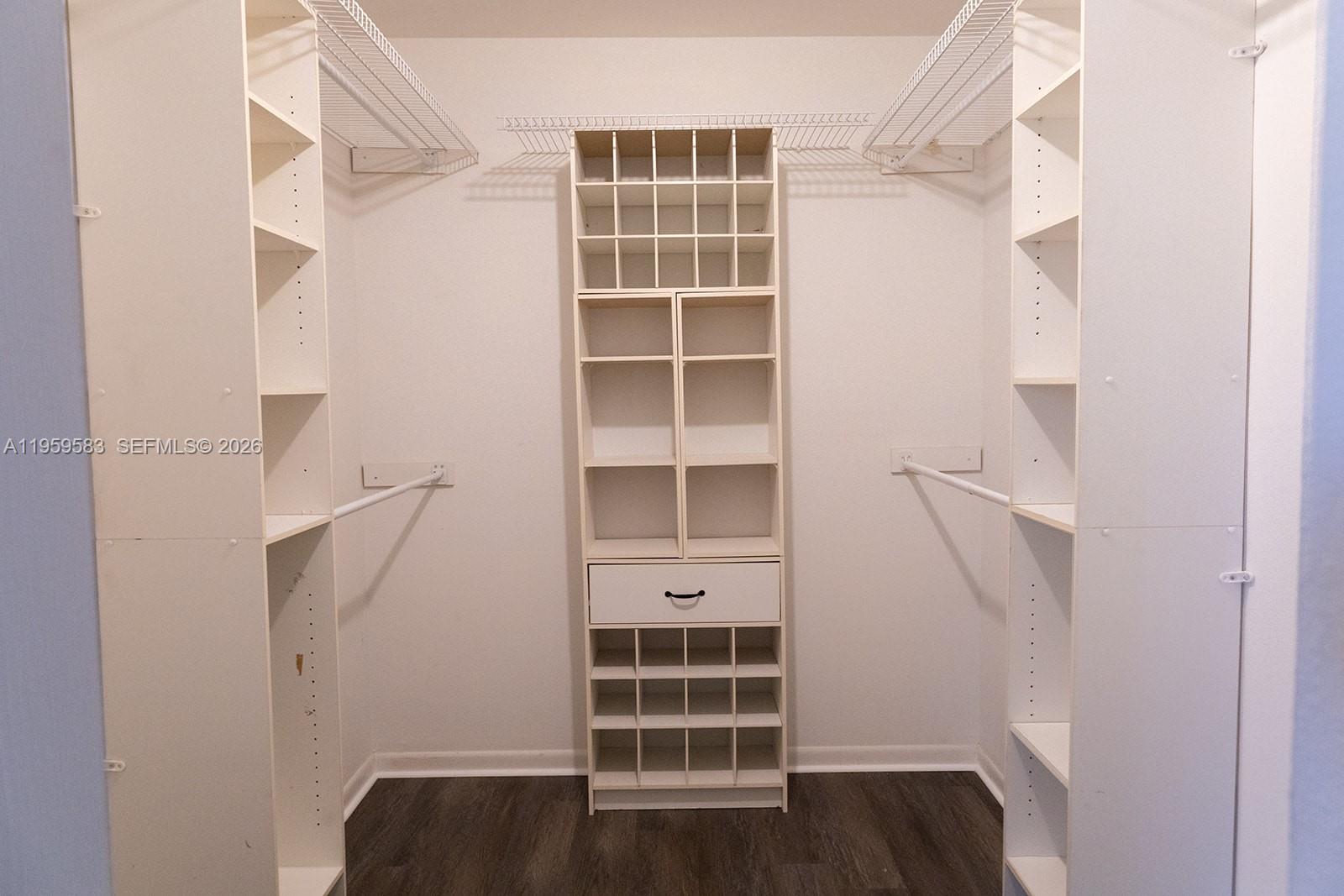 ARROWHEAD GOLF & TENNIS C - Residential