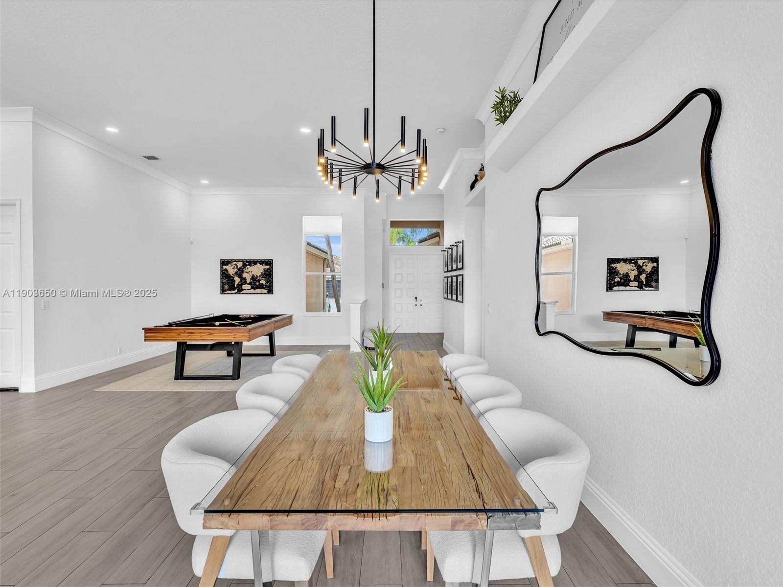 WYNDHAM LAKES WEST - Residential