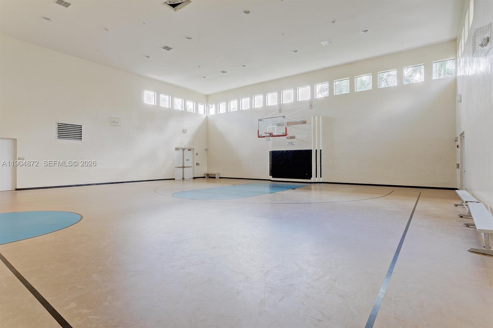 OLYMPIA 2 - Residential