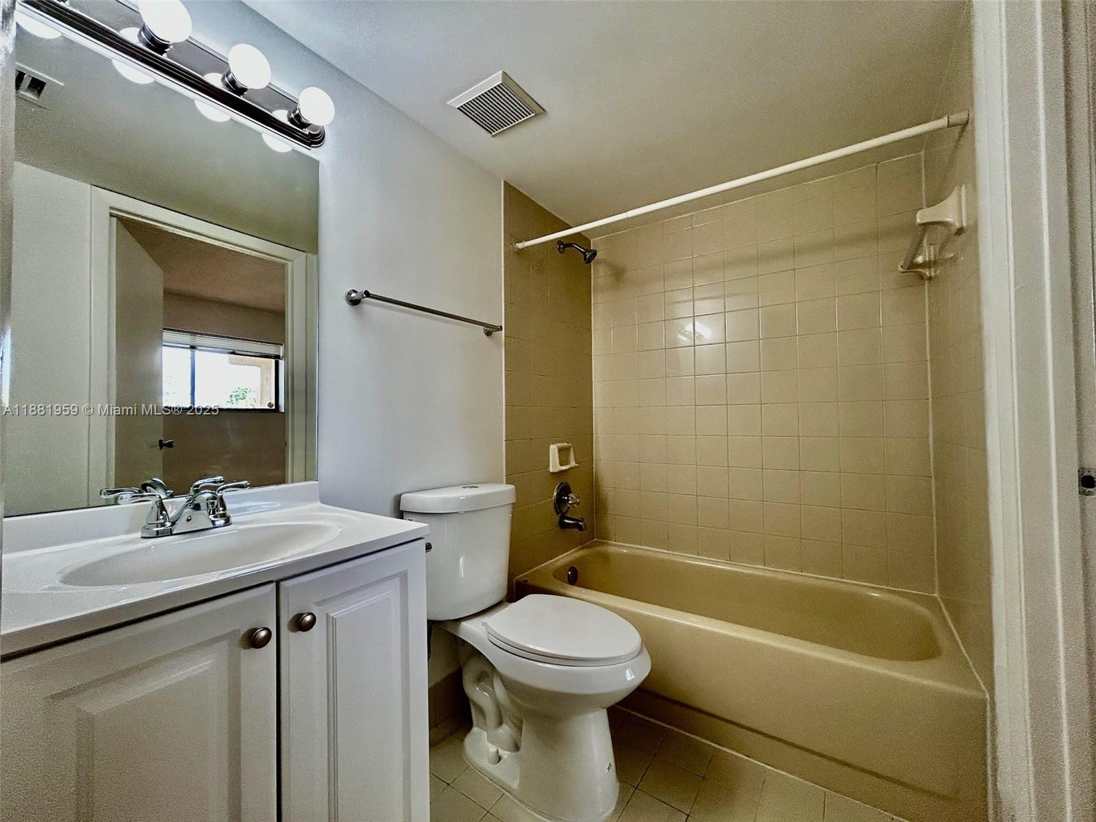 PLANTATION FOREST CONDO - Residential