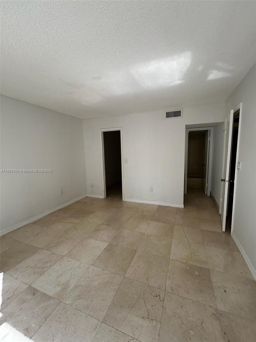 PLANTATION FOREST CONDO - Residential