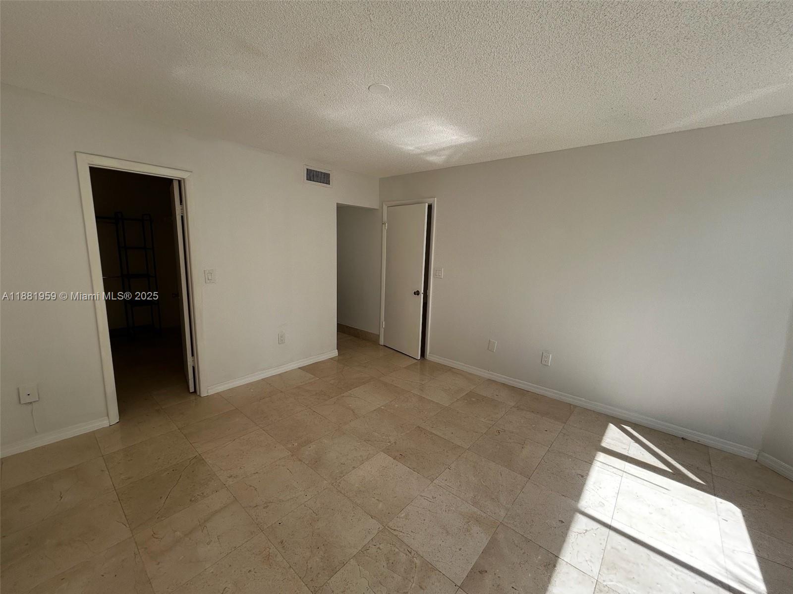 PLANTATION FOREST CONDO - Residential