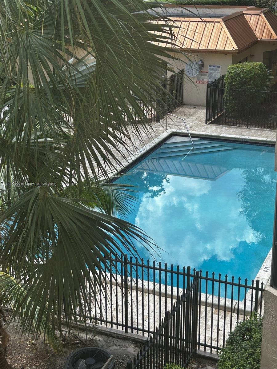 PLANTATION FOREST CONDO - Residential