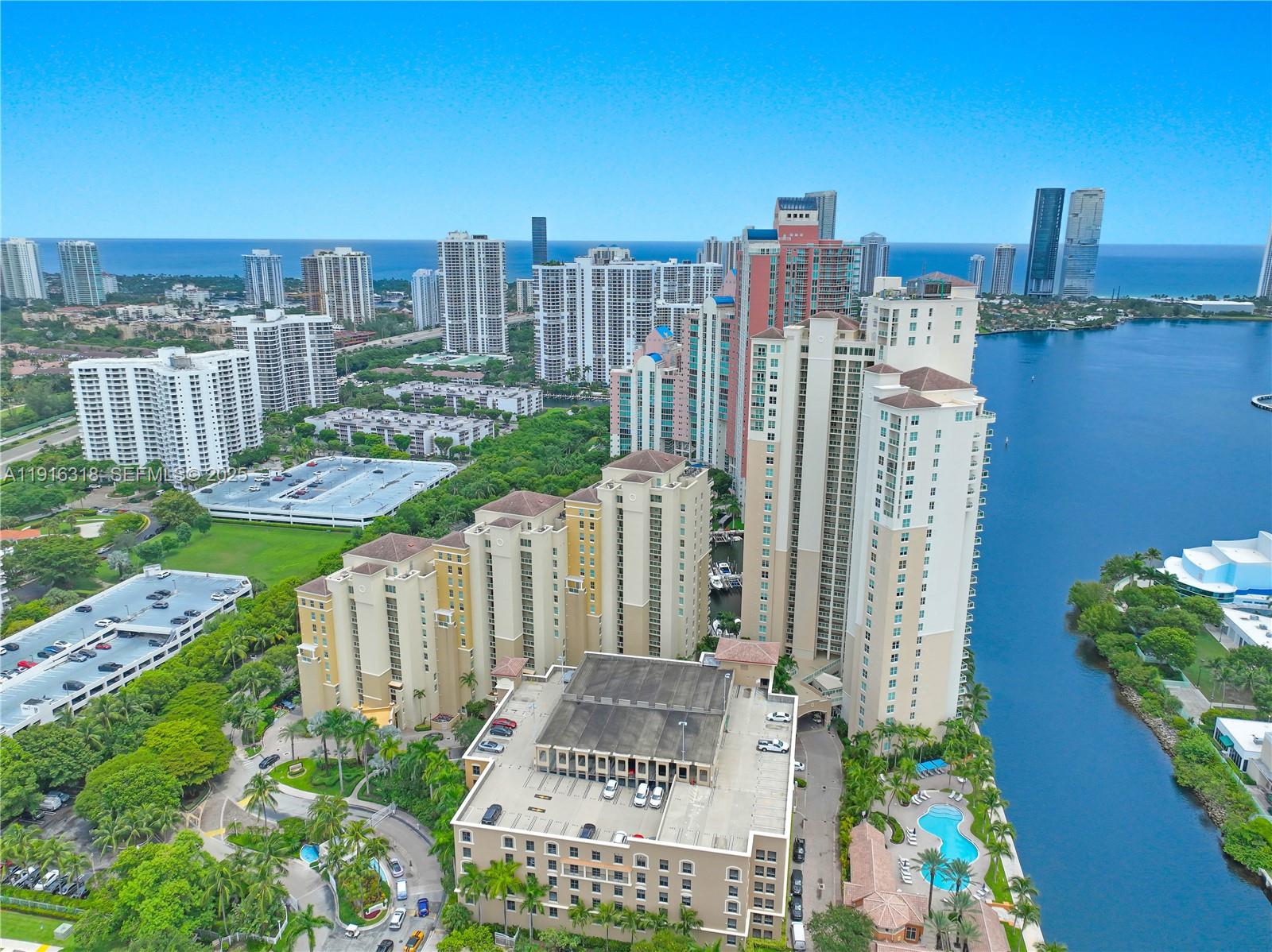 AVENTURA MARINA CONDO NUM - Residential