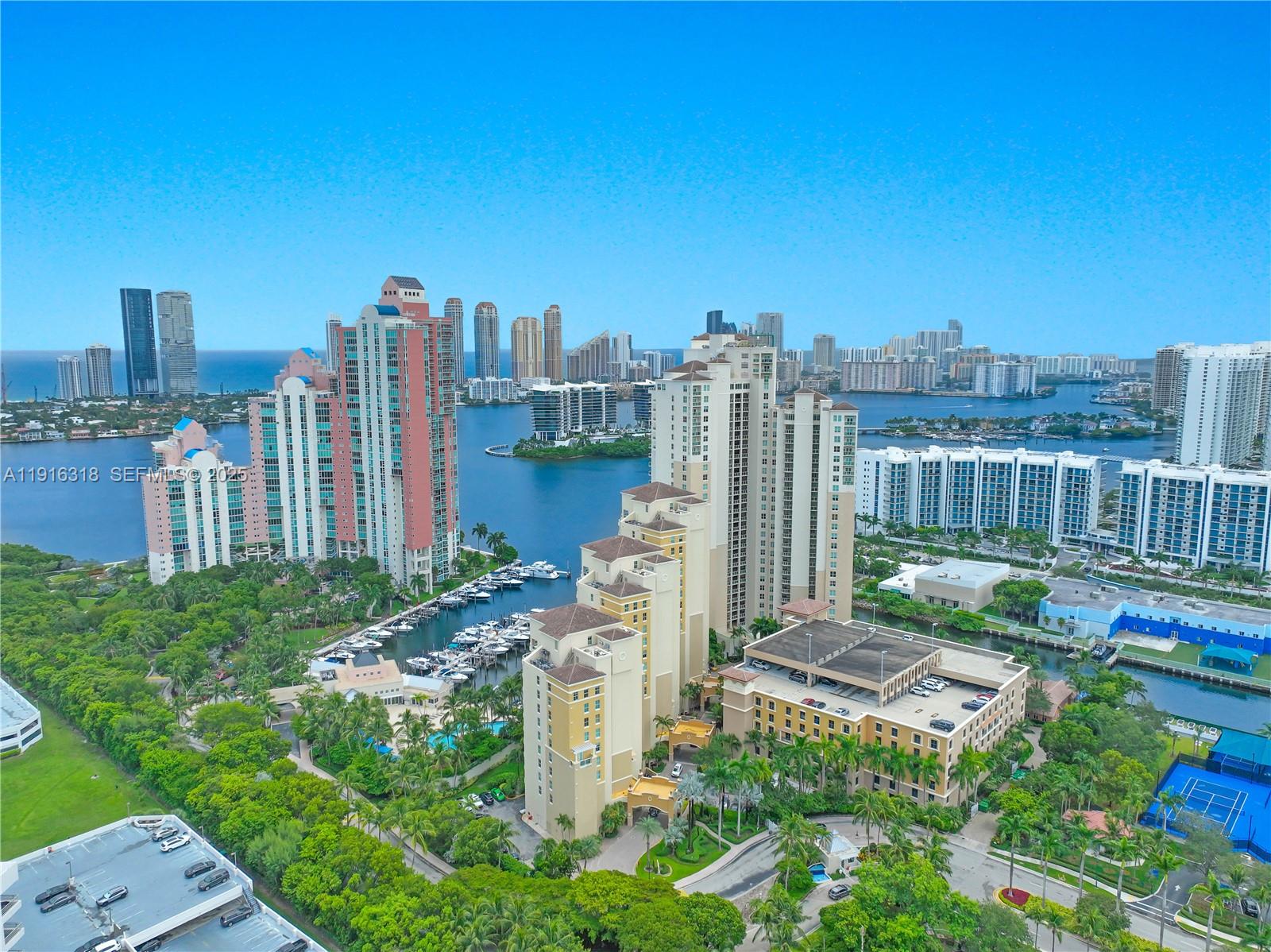 AVENTURA MARINA CONDO NUM - Residential