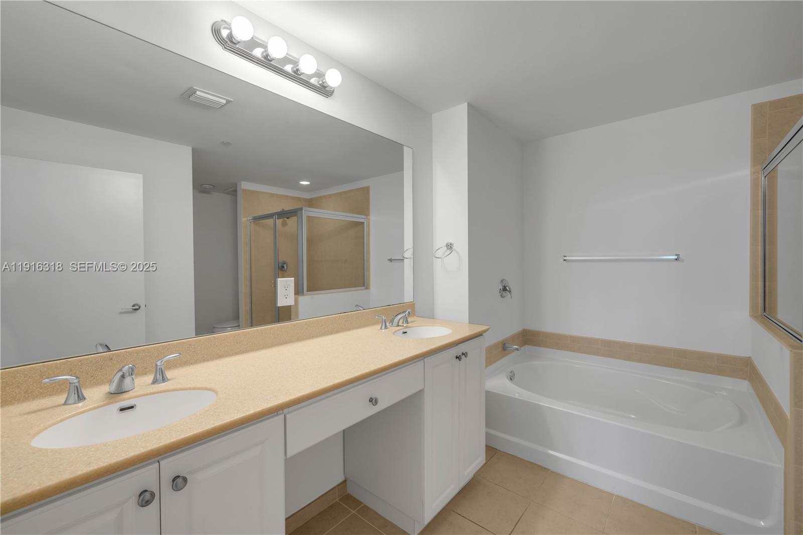 AVENTURA MARINA CONDO NUM - Residential