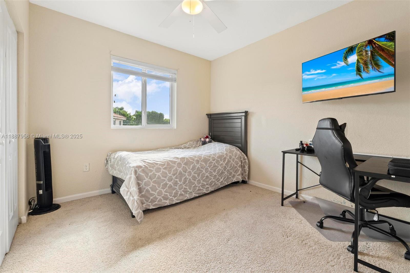 REDLAND REEF - Residential