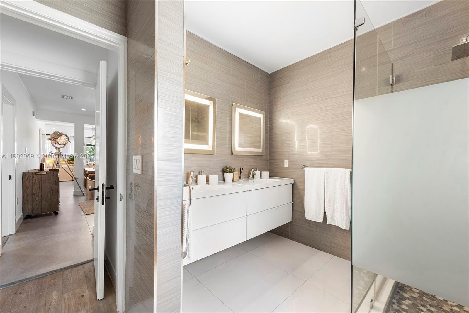 NORMANDY GOLF COURSE - Residential Lease