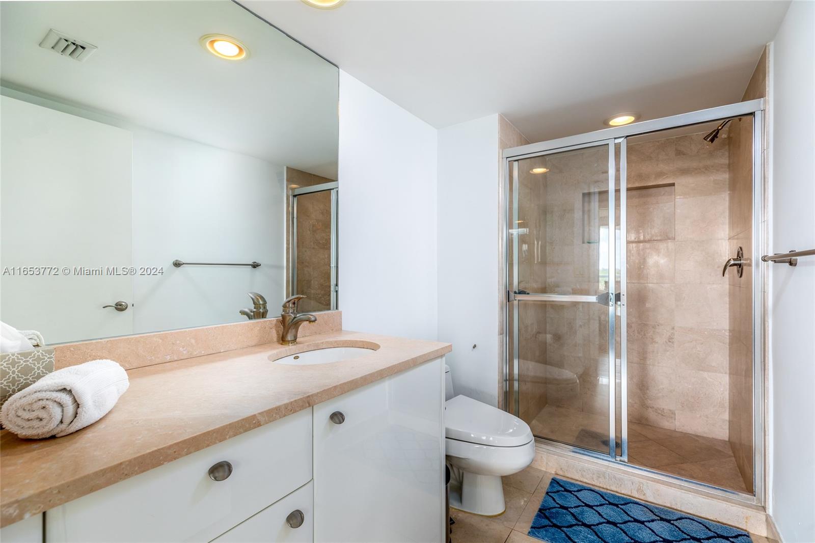OCEANIA V CONDO - Residential