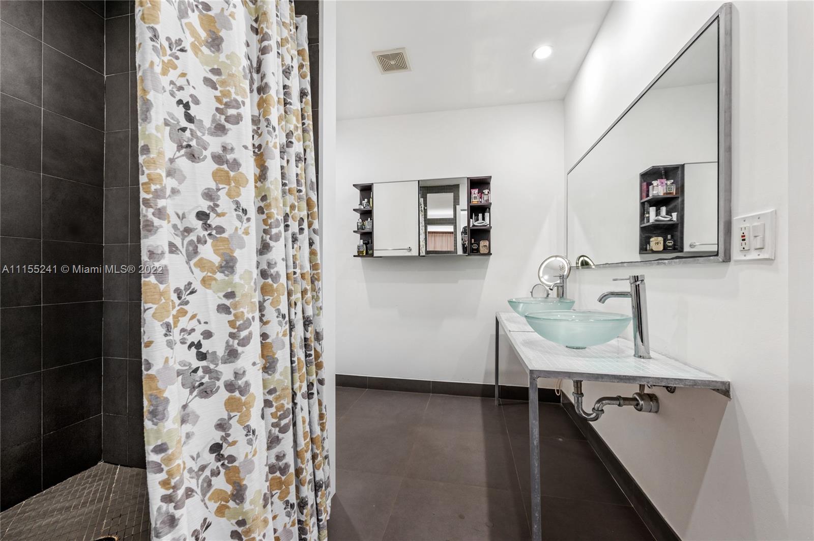 MIAMI SHORES - Residential