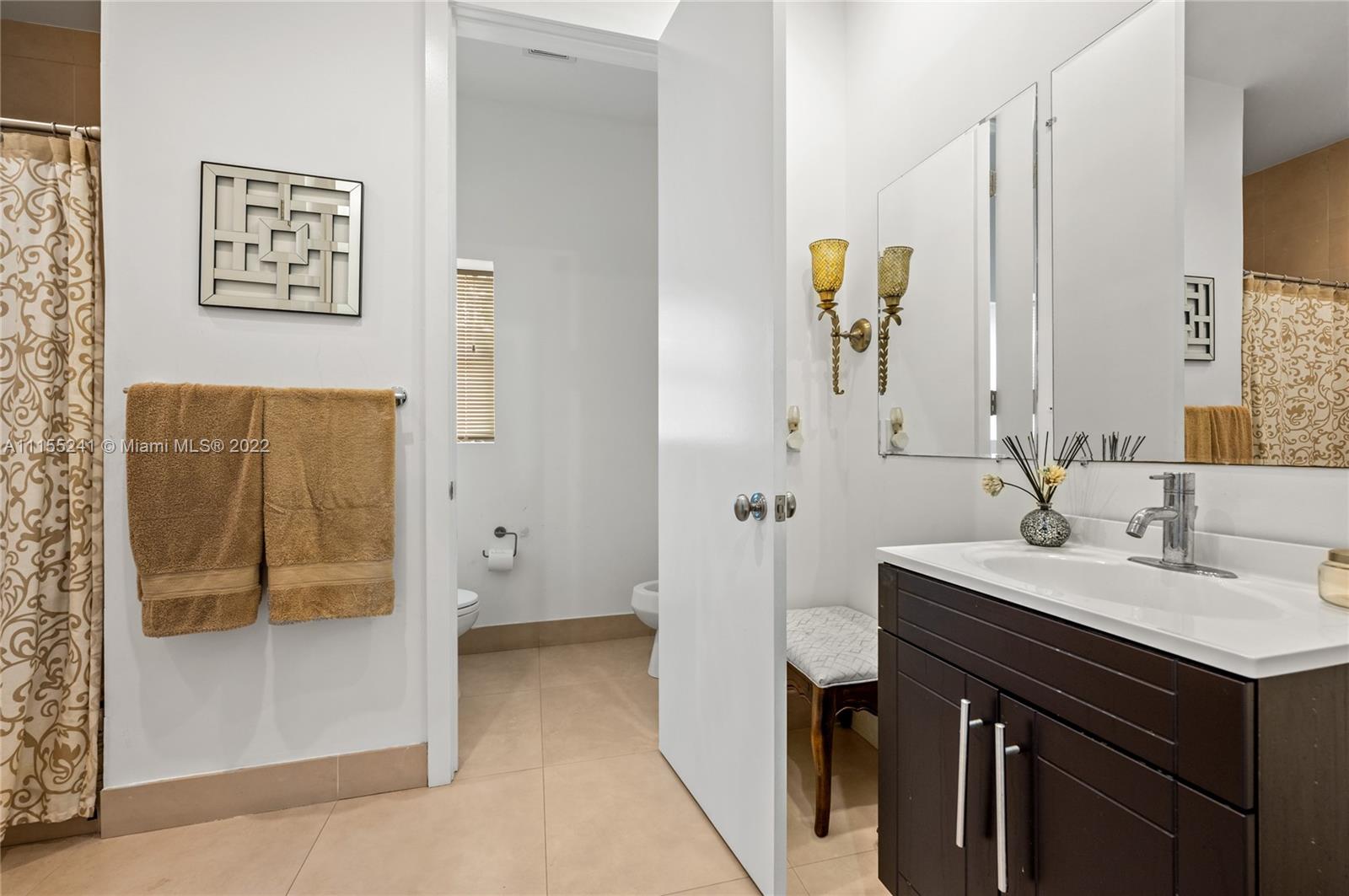 MIAMI SHORES - Residential