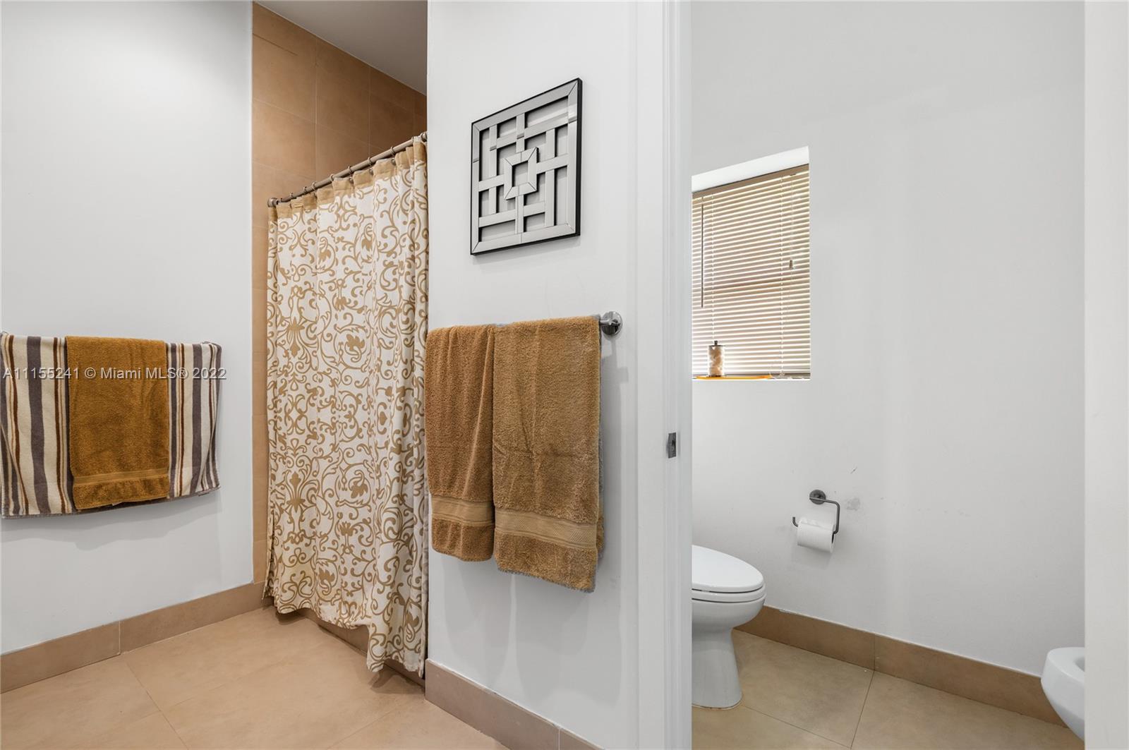 MIAMI SHORES - Residential