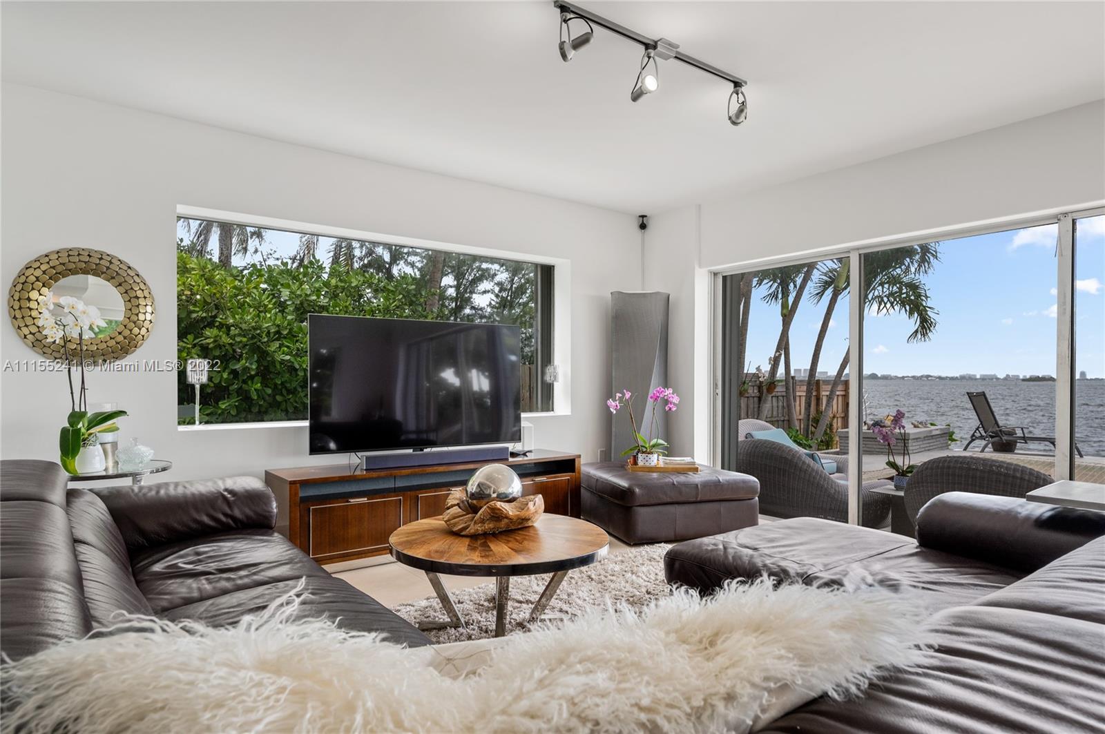 MIAMI SHORES - Residential