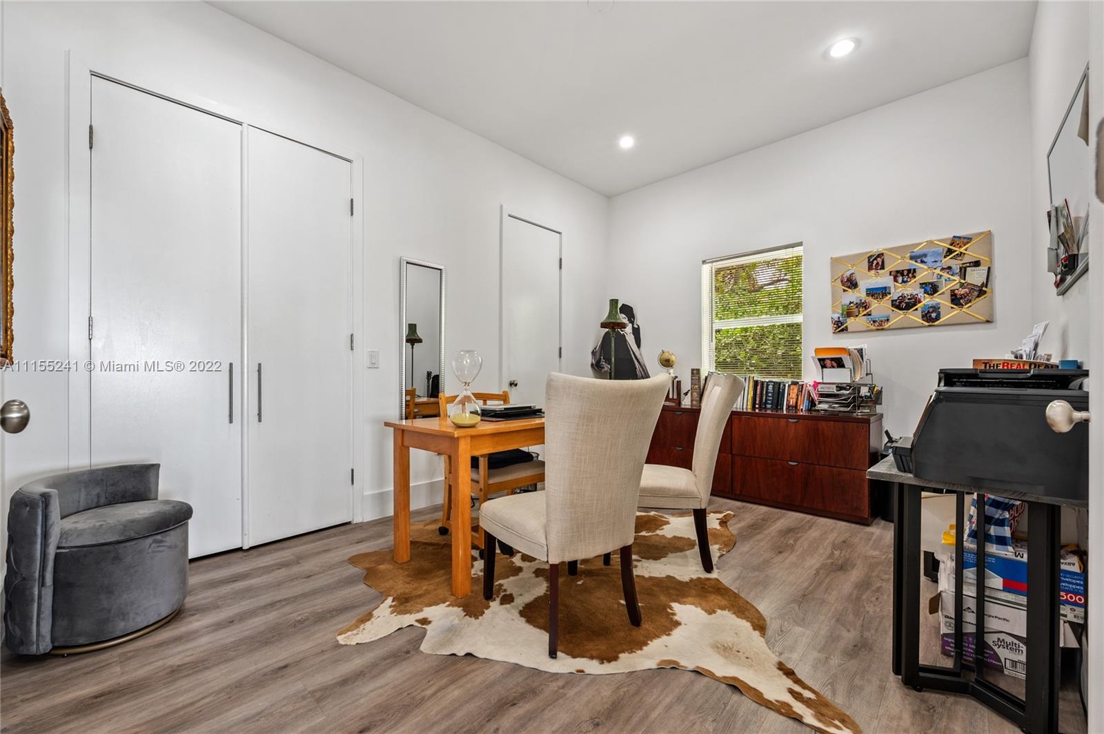 MIAMI SHORES - Residential