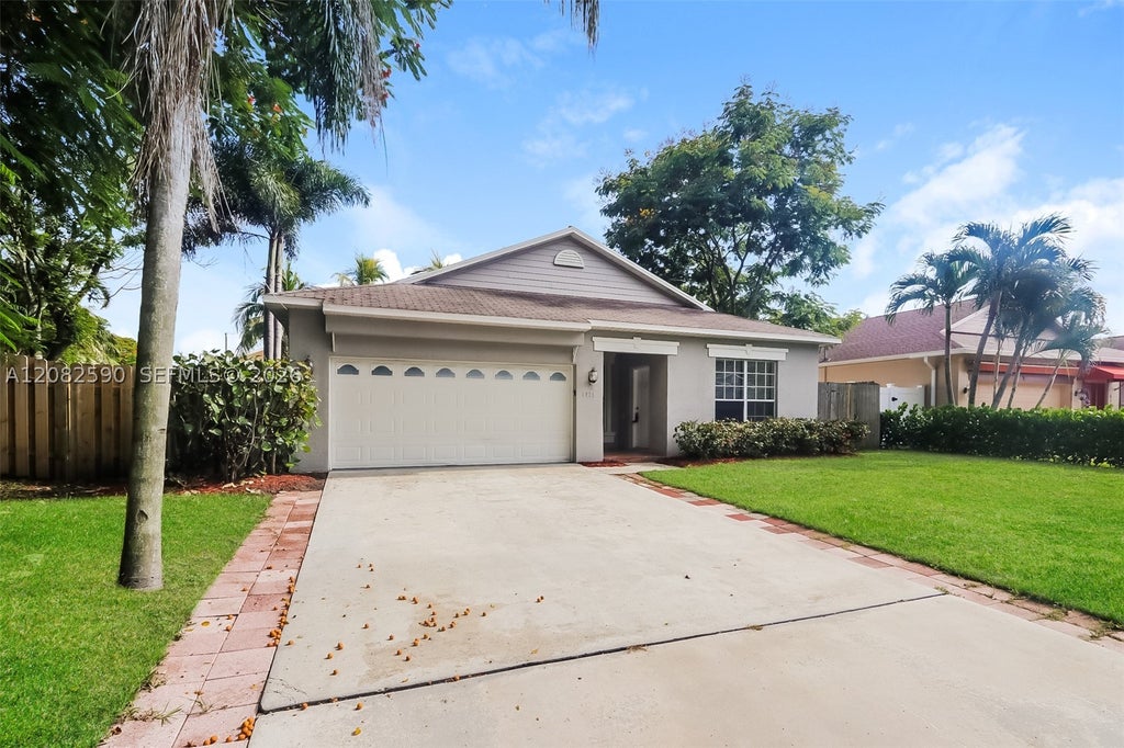 Photo of 6329 Dimond St, Jupiter, FL 33458 (MLS # A12082590)