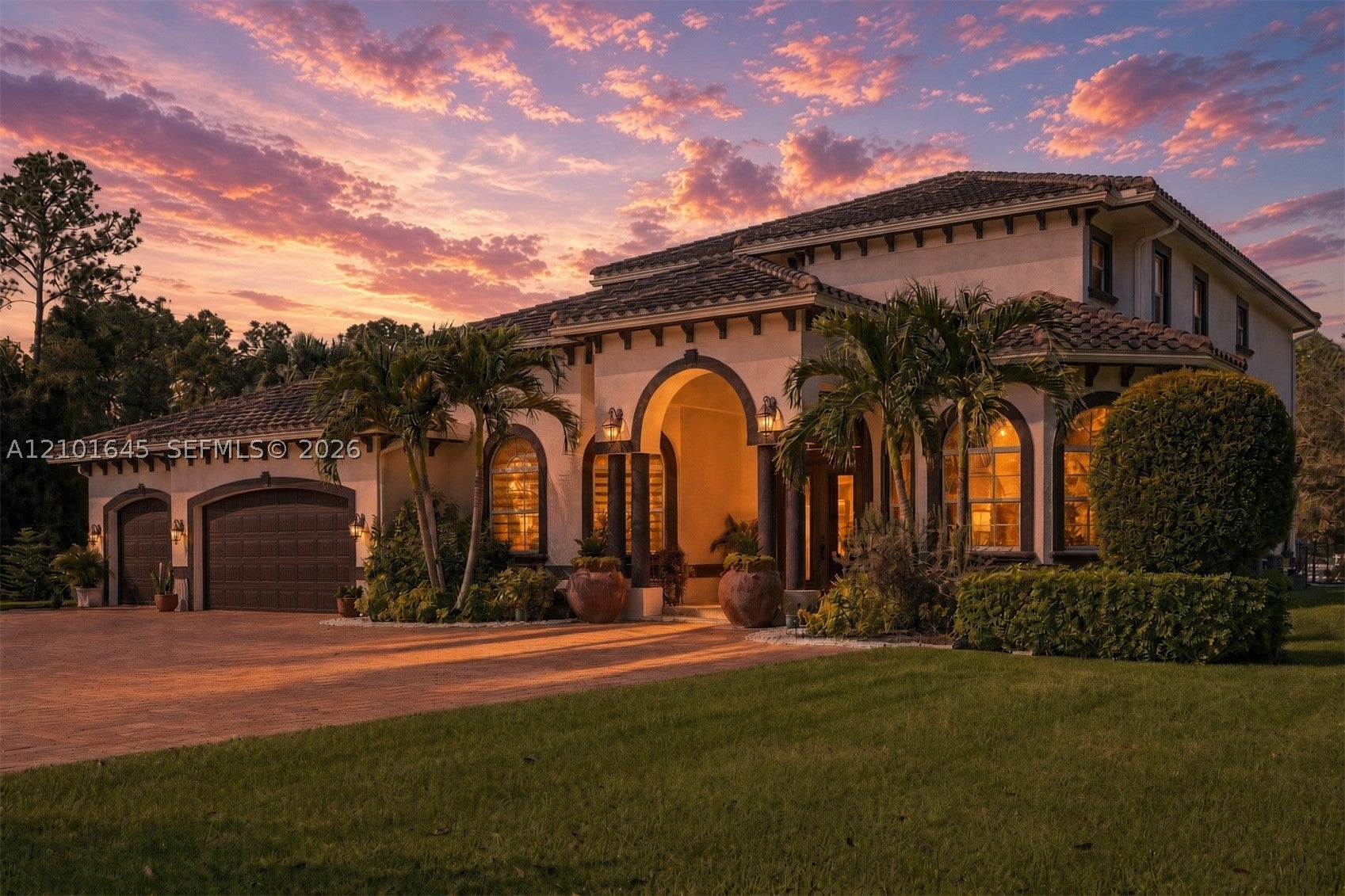 541 SW 17th St SW