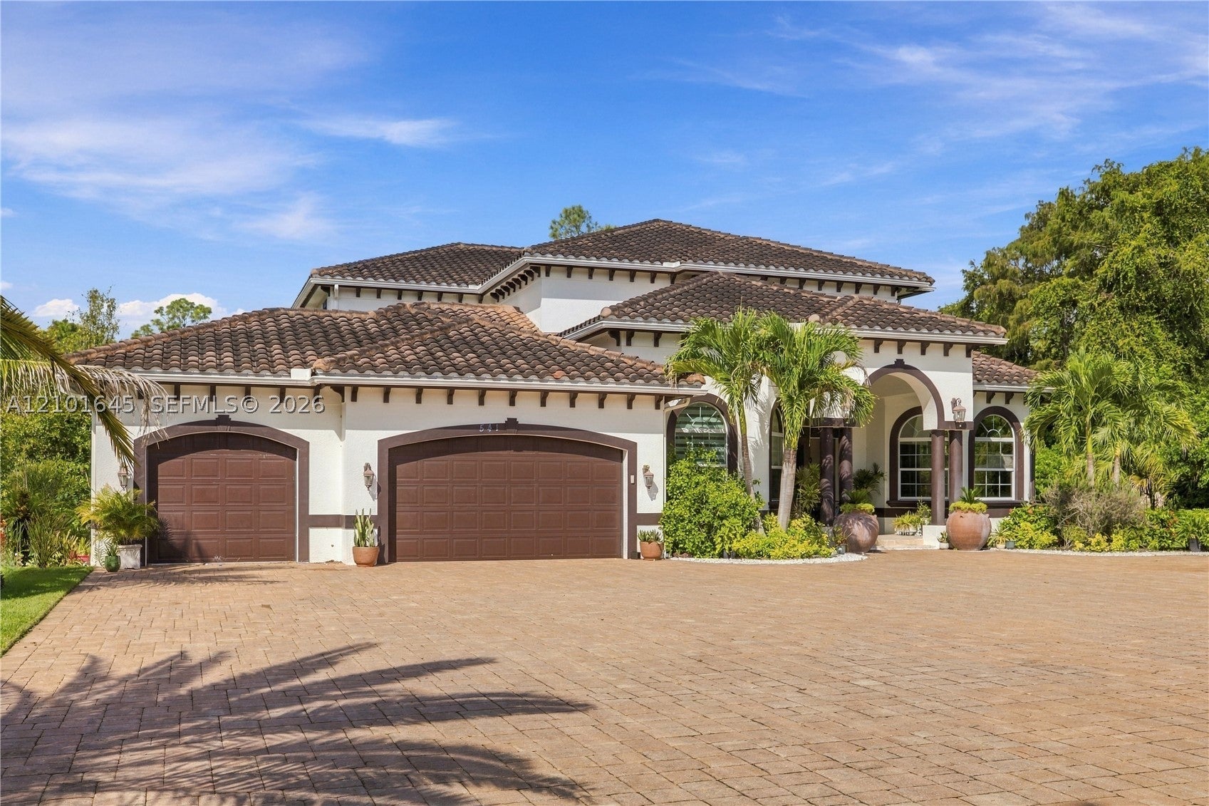 541 SW 17th St SW