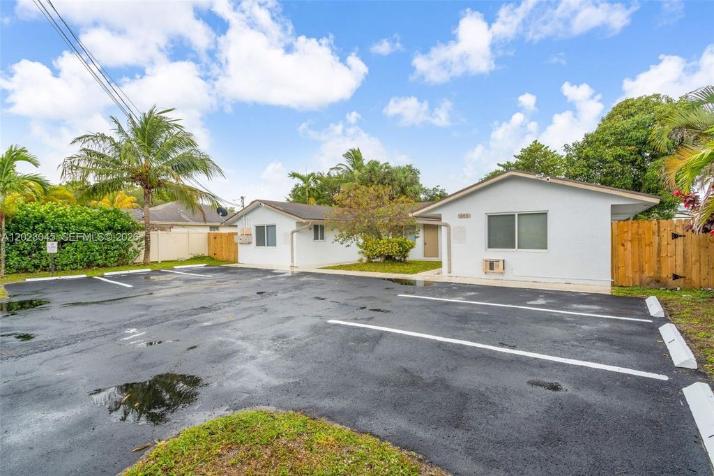 Photo of 645 NW 15th Ave #1-4, Fort Lauderdale, FL 33311 (MLS # A12023045)