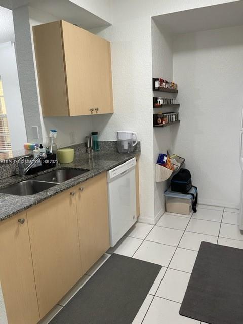 AVENTINE AT MIRAMAR CONDO - Residential Lease