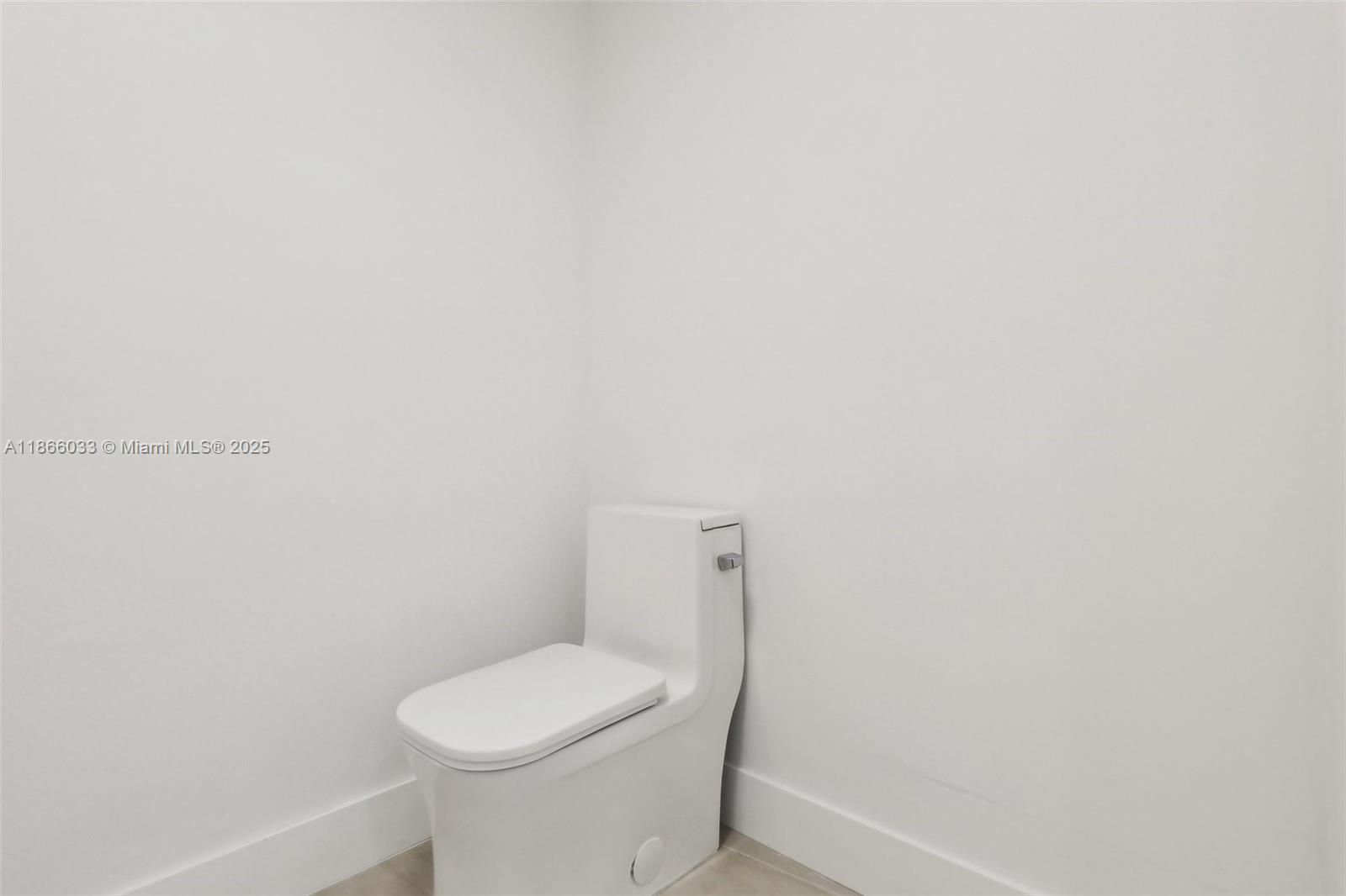 NINE ISLAND AVENUE CONDO - Residential Lease