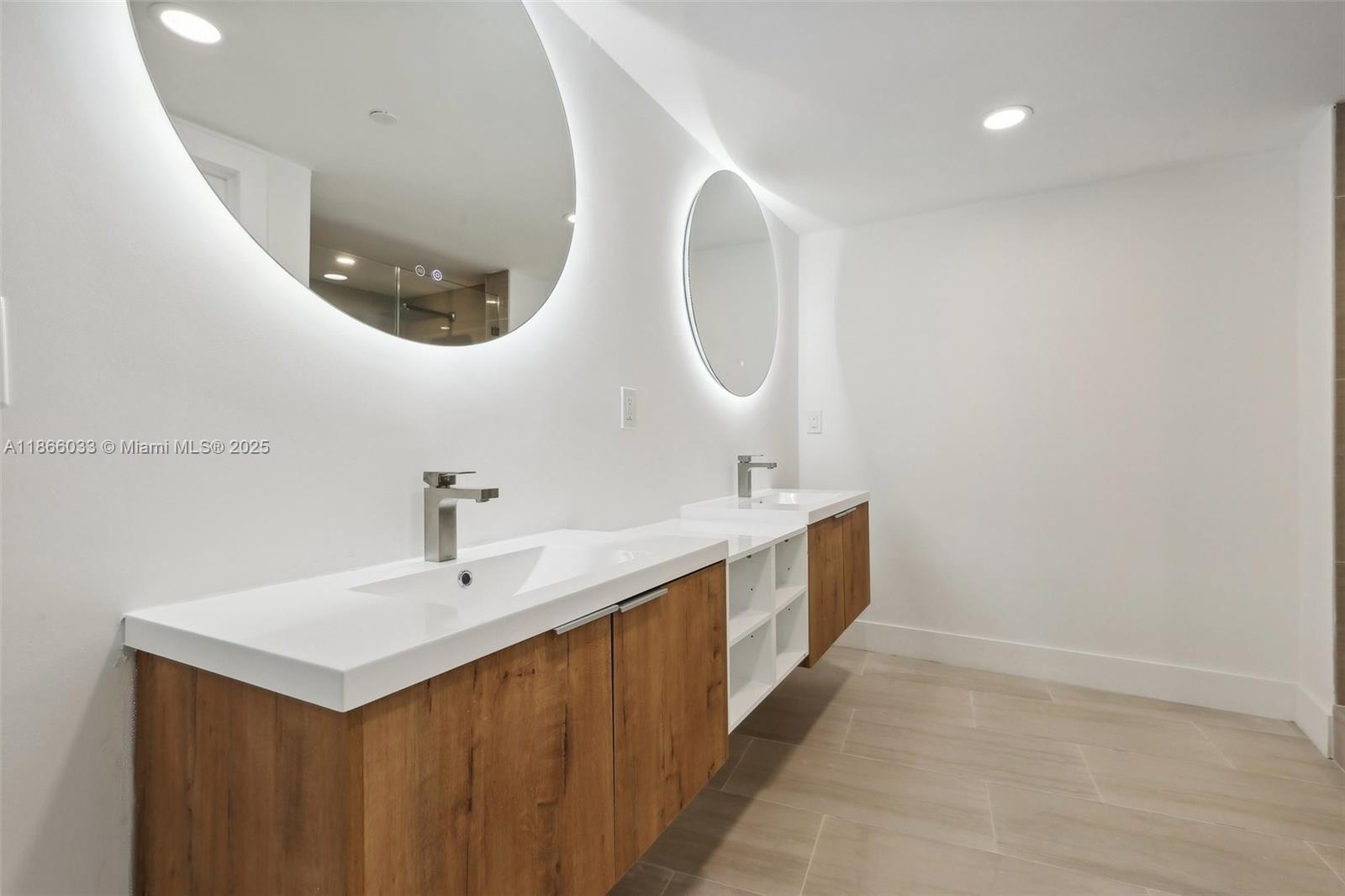 NINE ISLAND AVENUE CONDO - Residential Lease