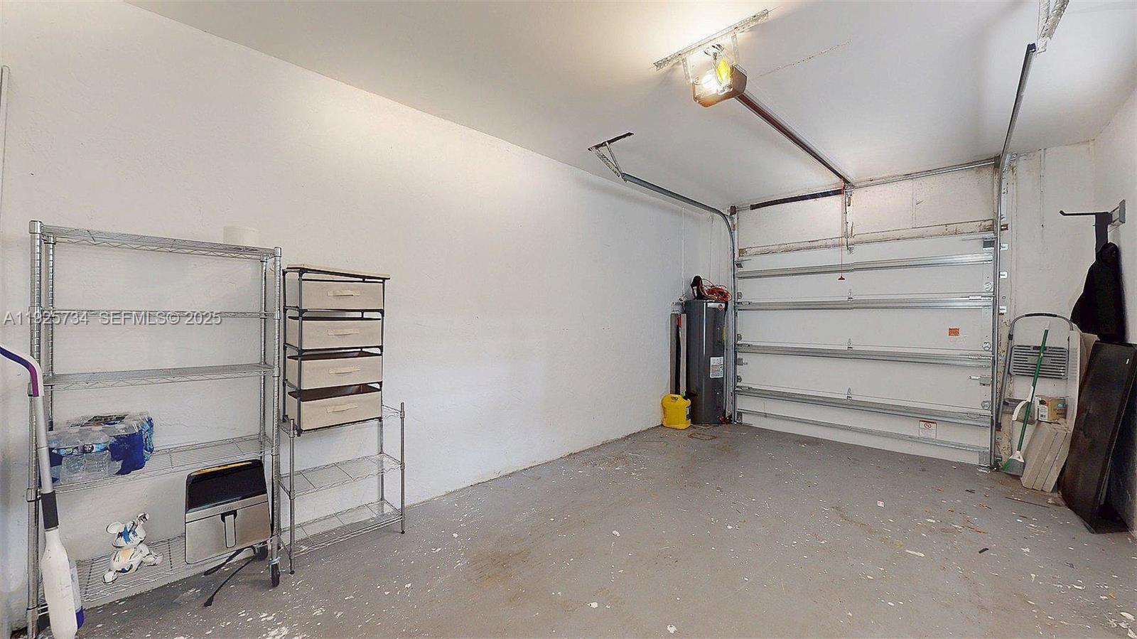 TOWNHOUSES AT JACARANDA C - Residential Lease