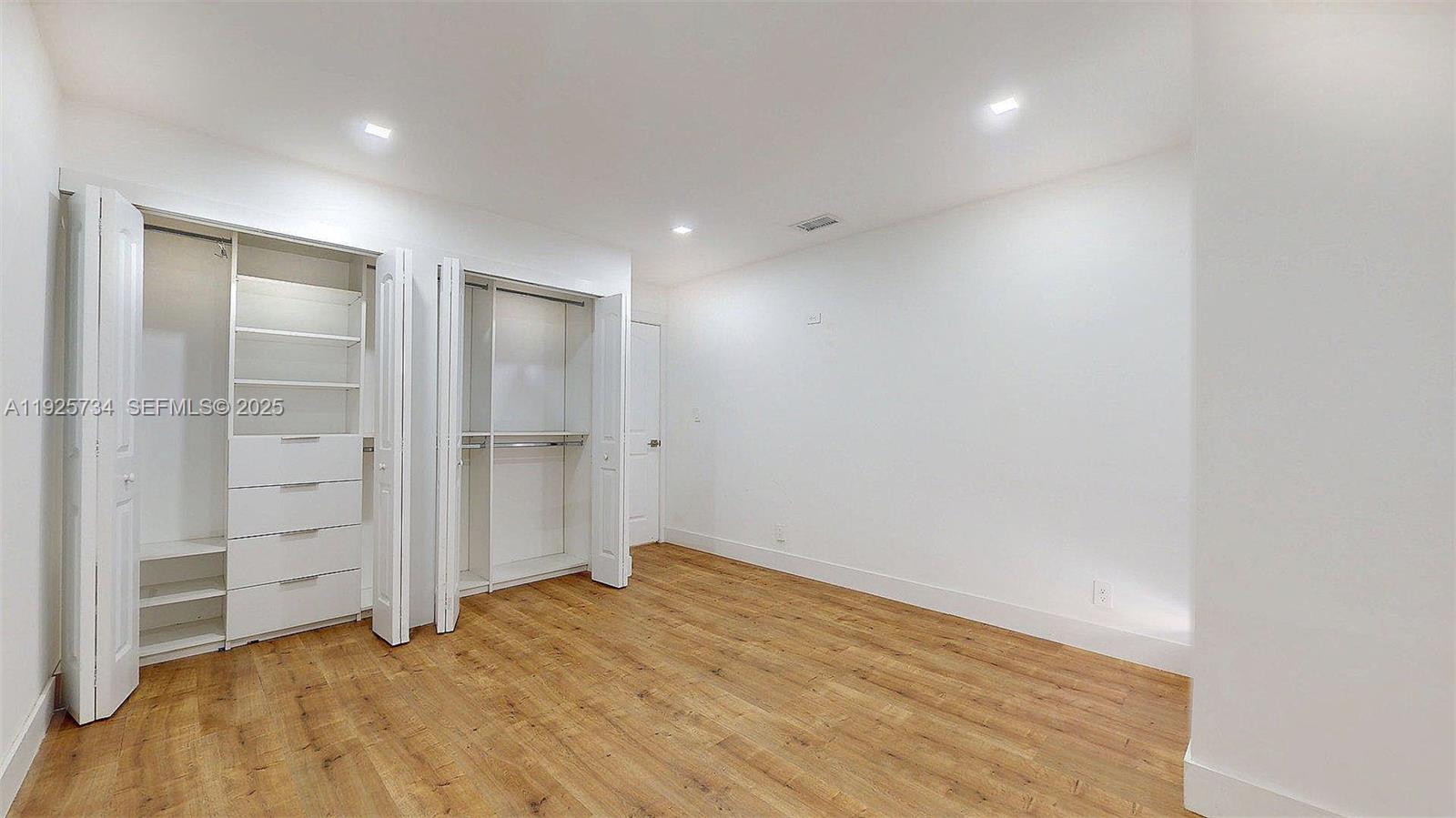 TOWNHOUSES AT JACARANDA C - Residential Lease