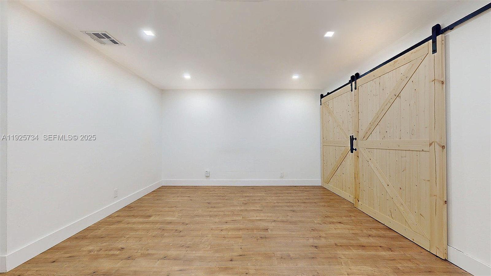 TOWNHOUSES AT JACARANDA C - Residential Lease