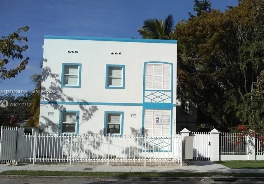 245 Ne 33rd St 204, Miami, Broward County, Florida - 1 Bathrooms - 