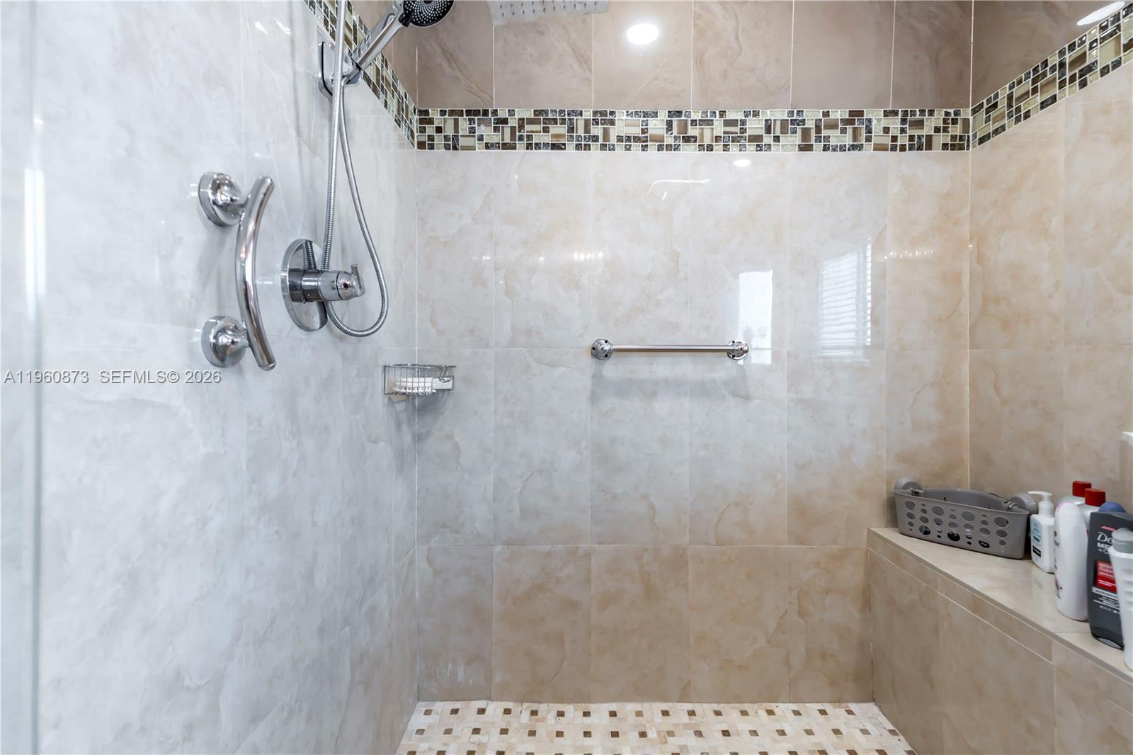 GEFEN MAISEL SUB - Residential