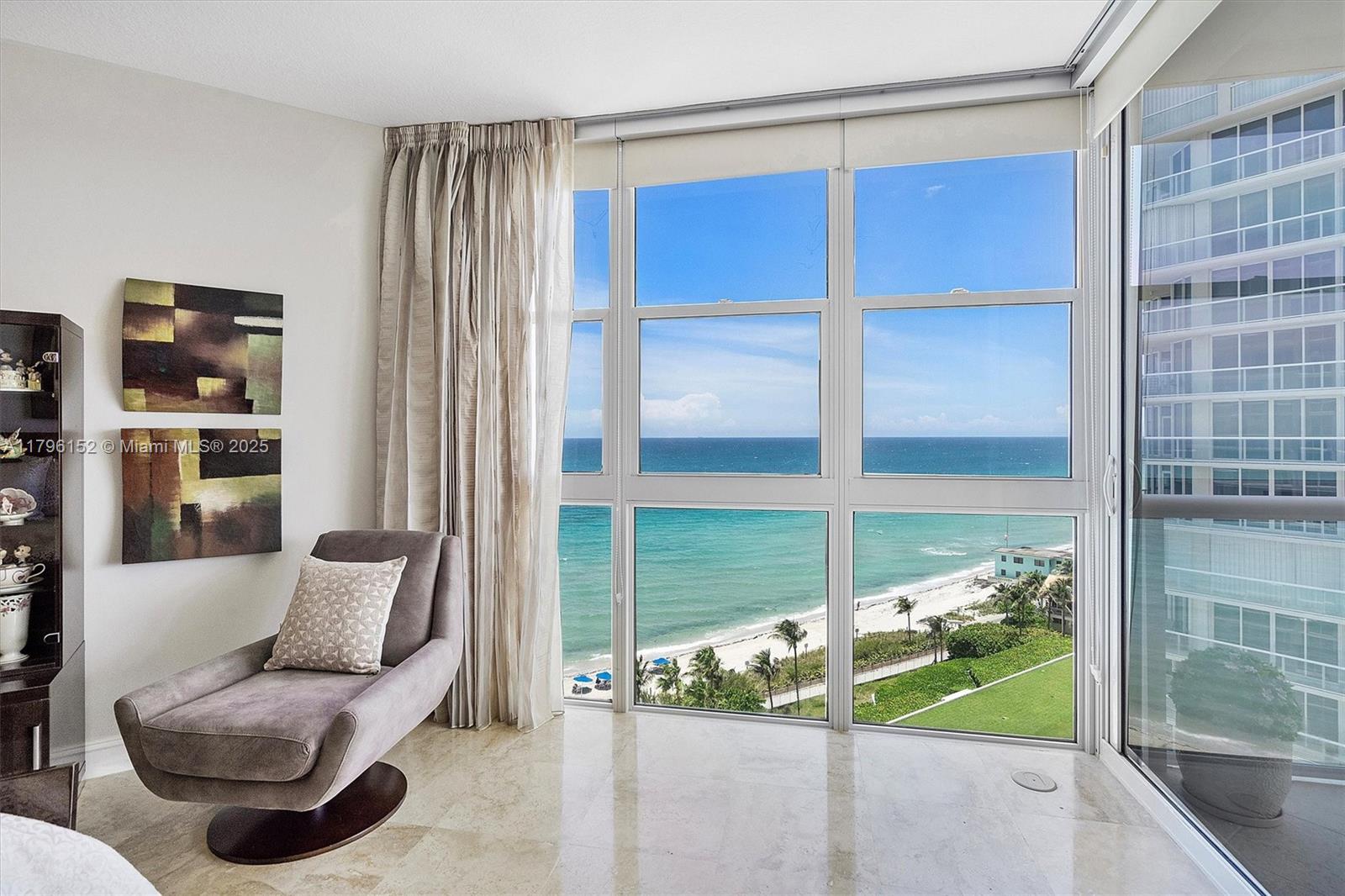 RENAISSANCE ON THE OCEAN - Residential