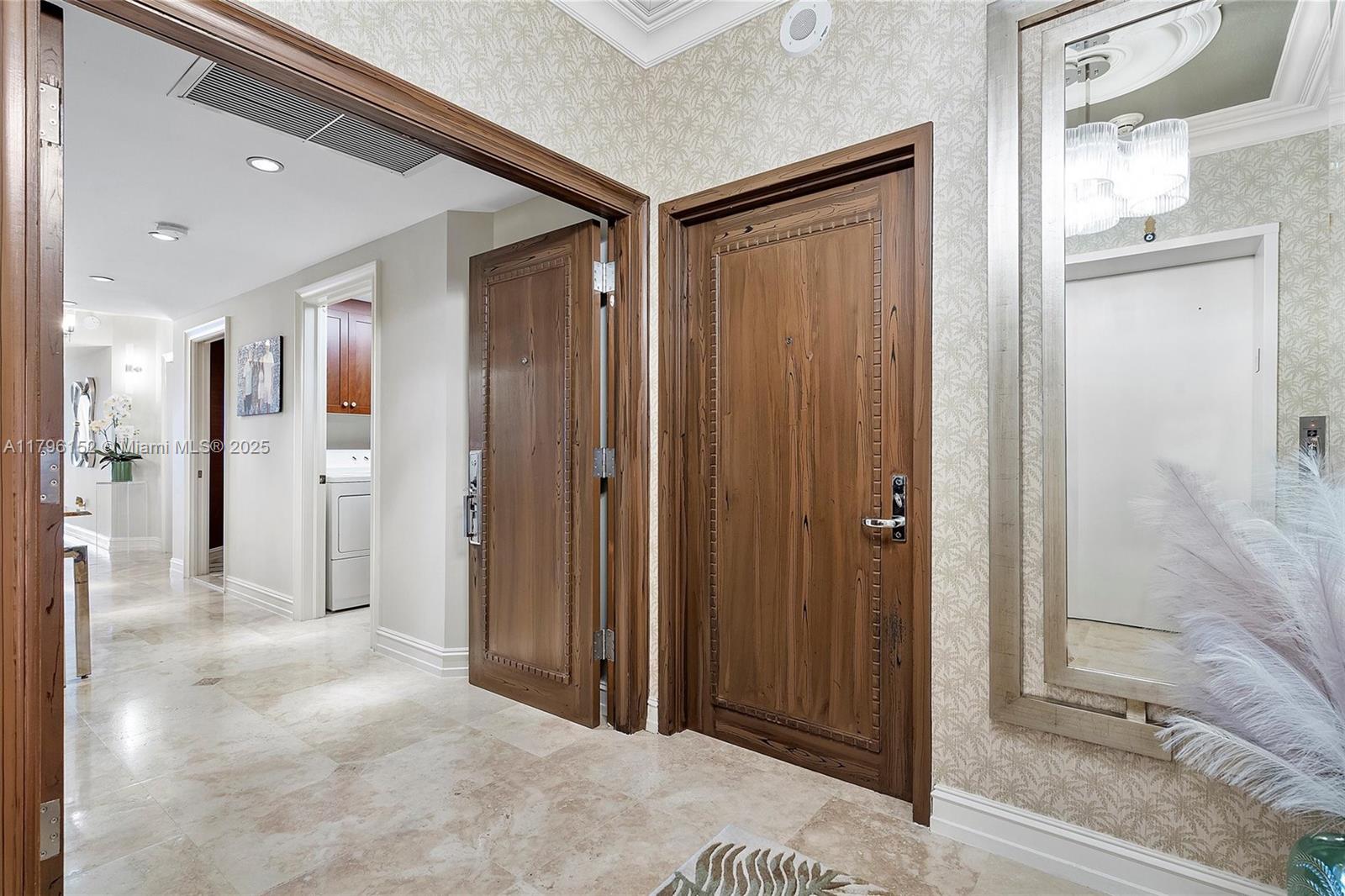 RENAISSANCE ON THE OCEAN - Residential