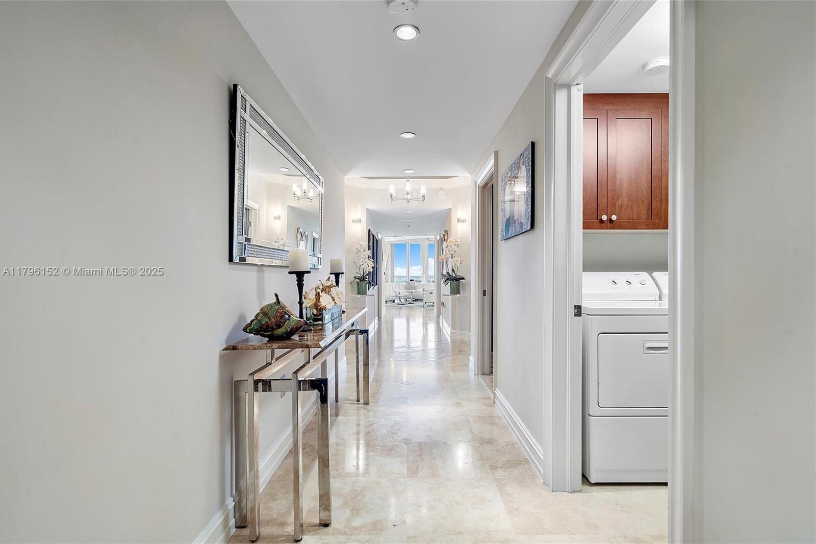 RENAISSANCE ON THE OCEAN - Residential