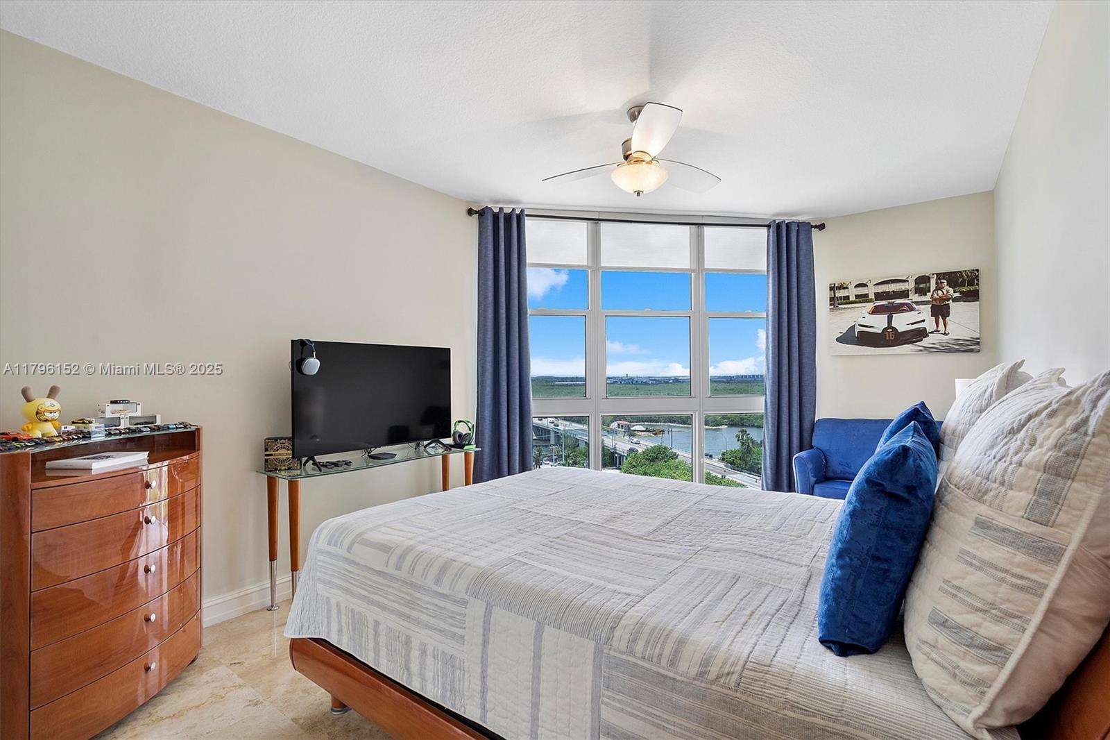 RENAISSANCE ON THE OCEAN - Residential