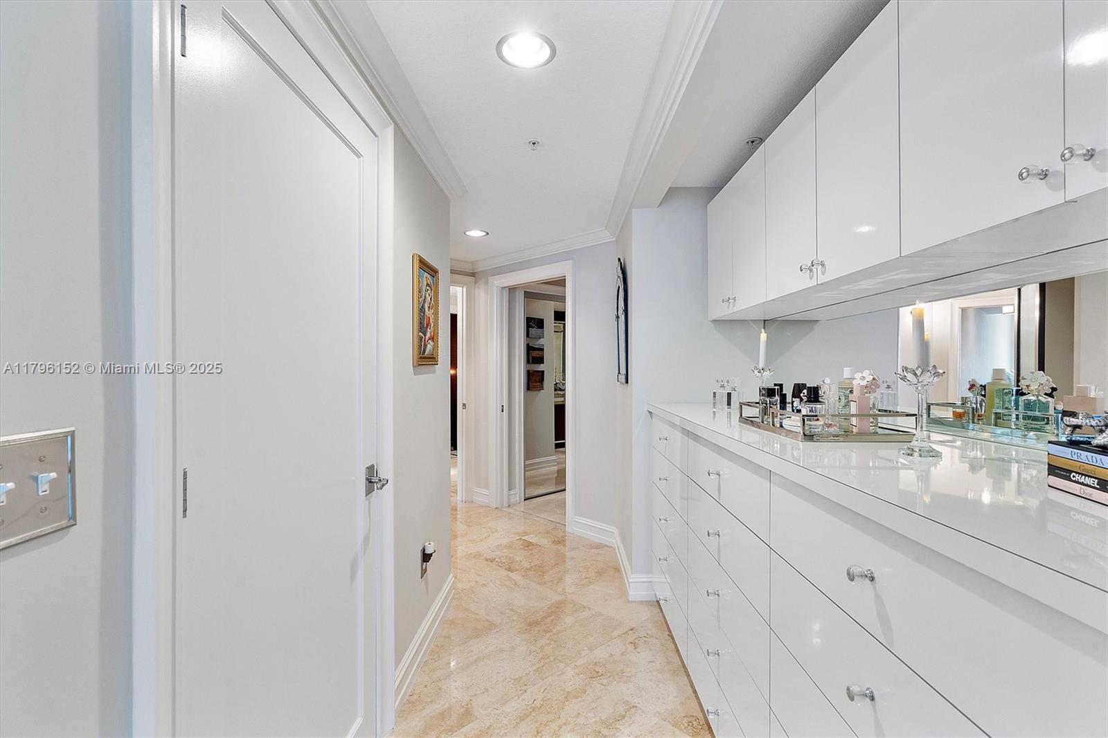 RENAISSANCE ON THE OCEAN - Residential