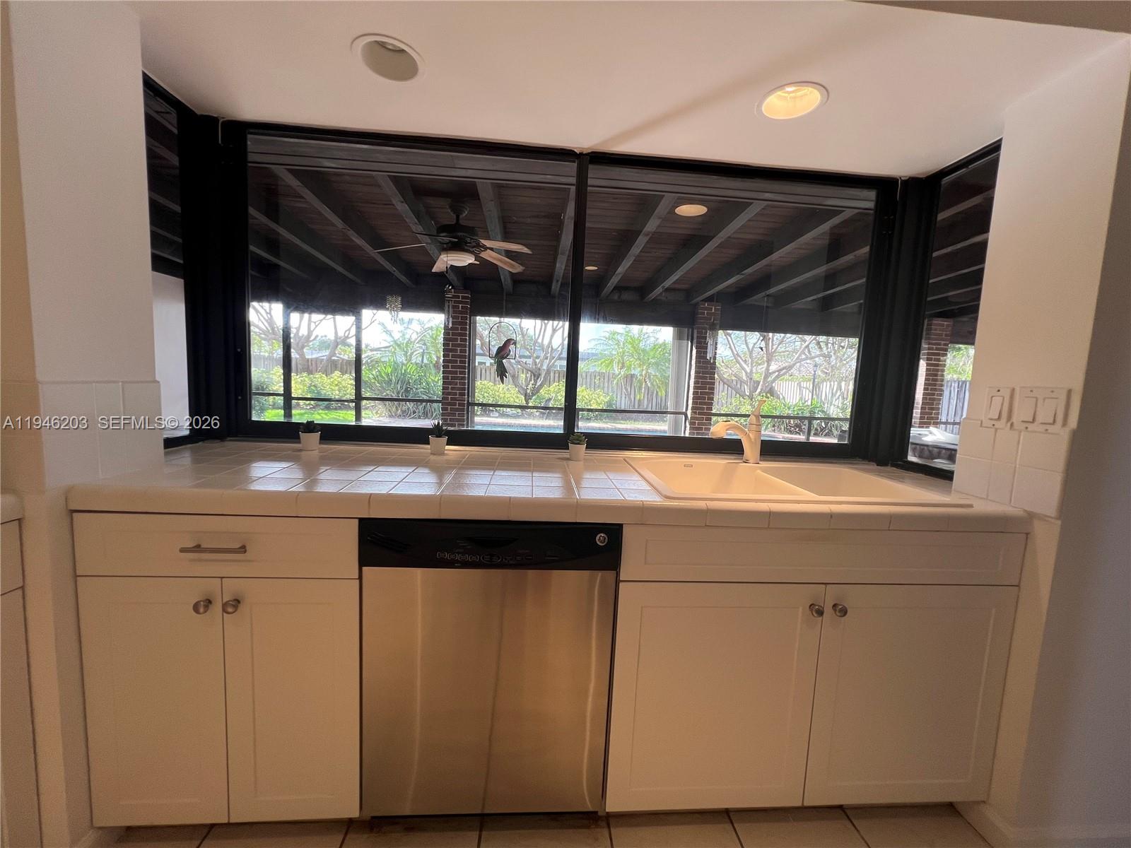 PINE SHORE SEC TWO - Residential