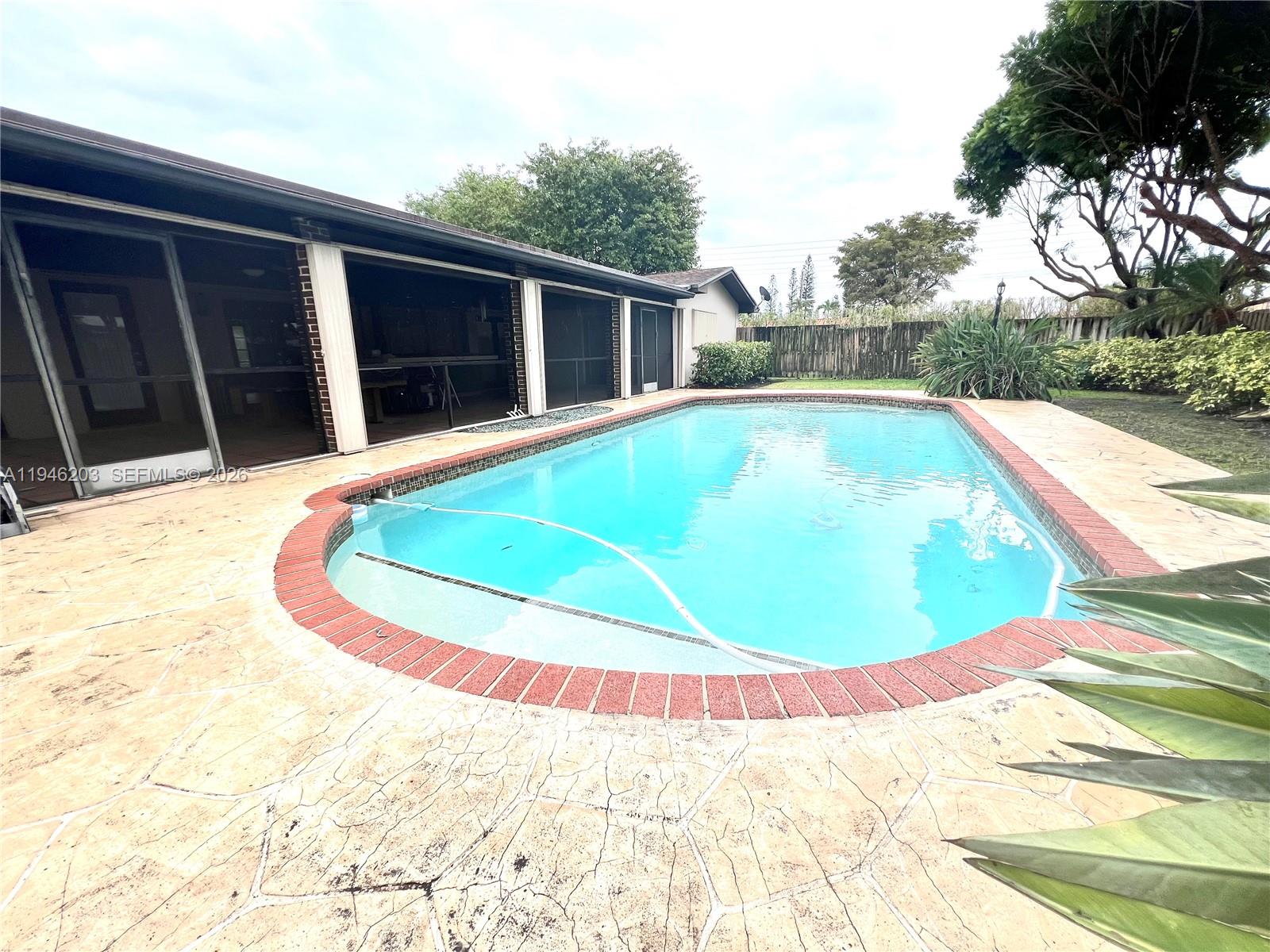 PINE SHORE SEC TWO - Residential