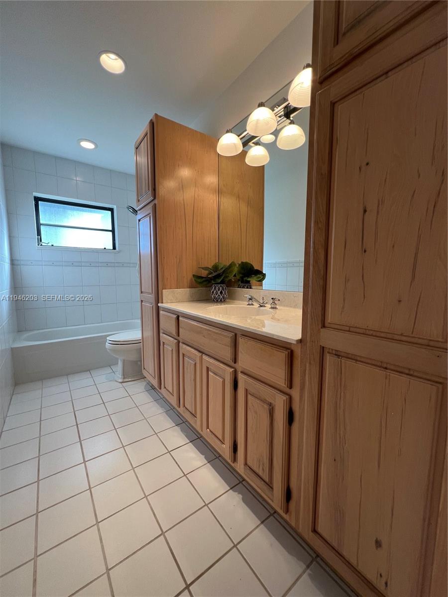 PINE SHORE SEC TWO - Residential