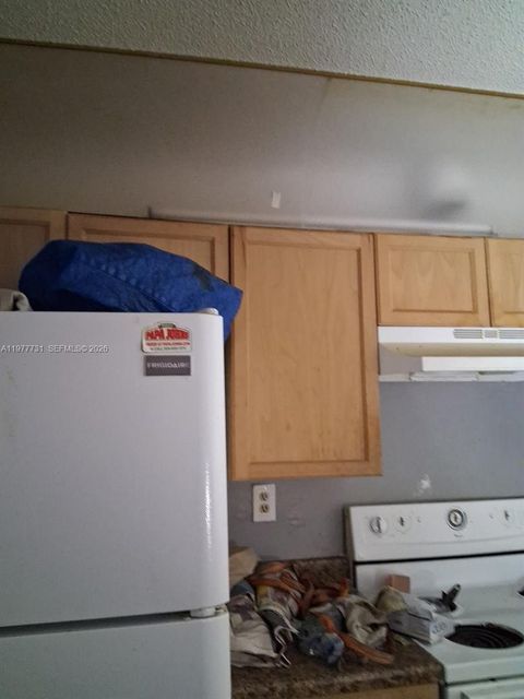 Tiny photo for 960 SW 13th Ct, Miami, FL 33135 (MLS # A11977731)